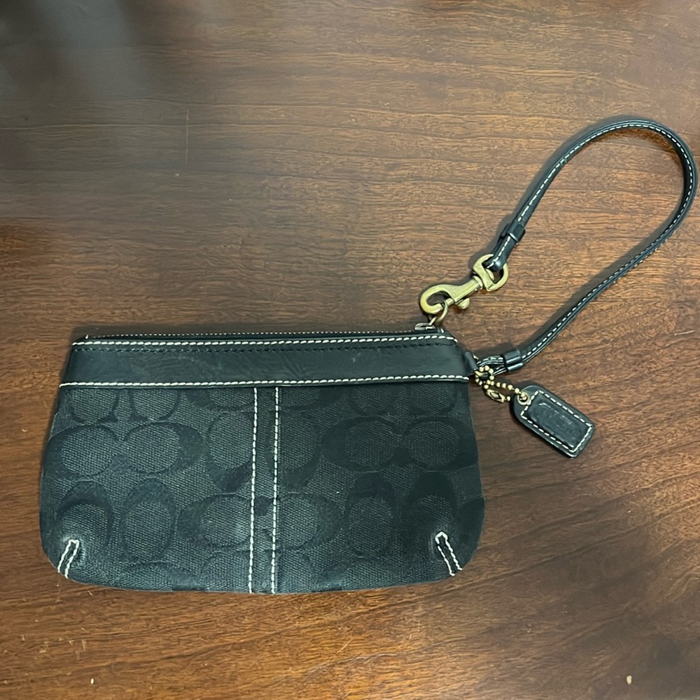Vintage Classic Coach Wristlet